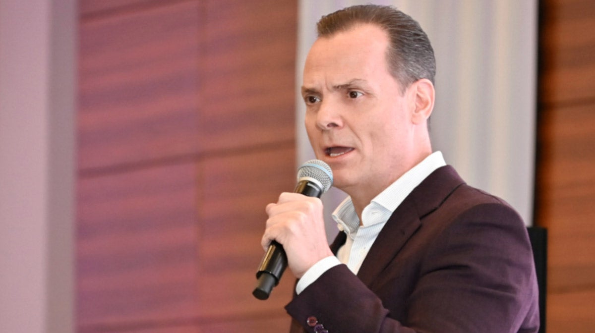 Olegario Vázquez Aldir en encuentro global de liderazgo médico